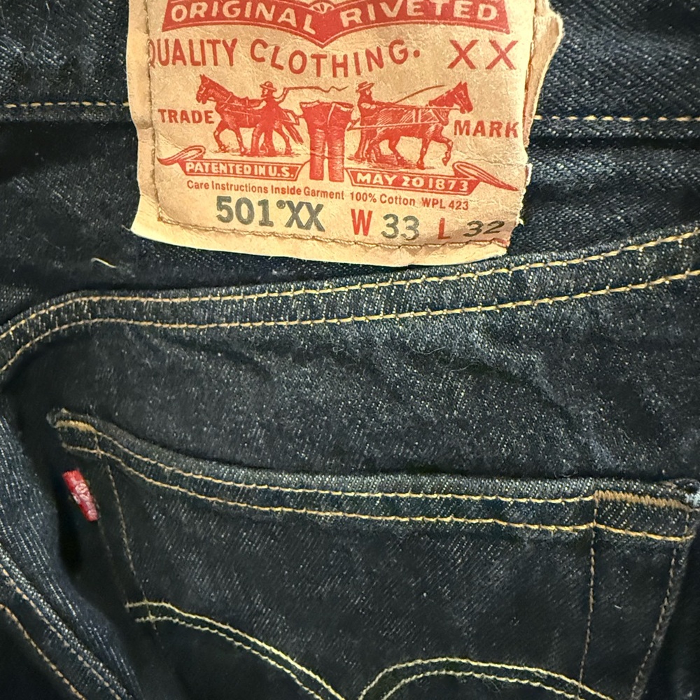Levi’s 501 XX Dark Wash Jeans 33x32 Button Fly Classic Straight - Picture 6 of 15